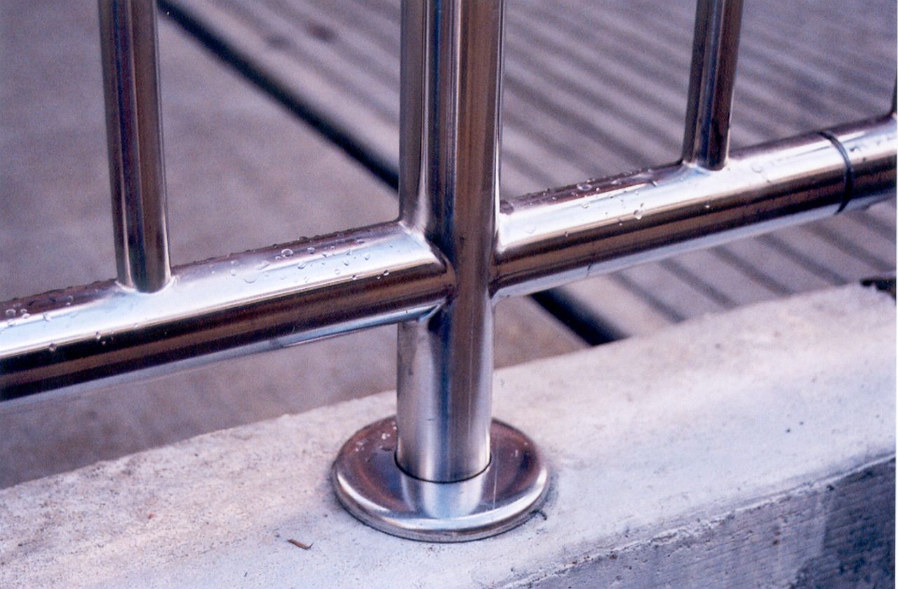 Stainless steel handrail finish detail